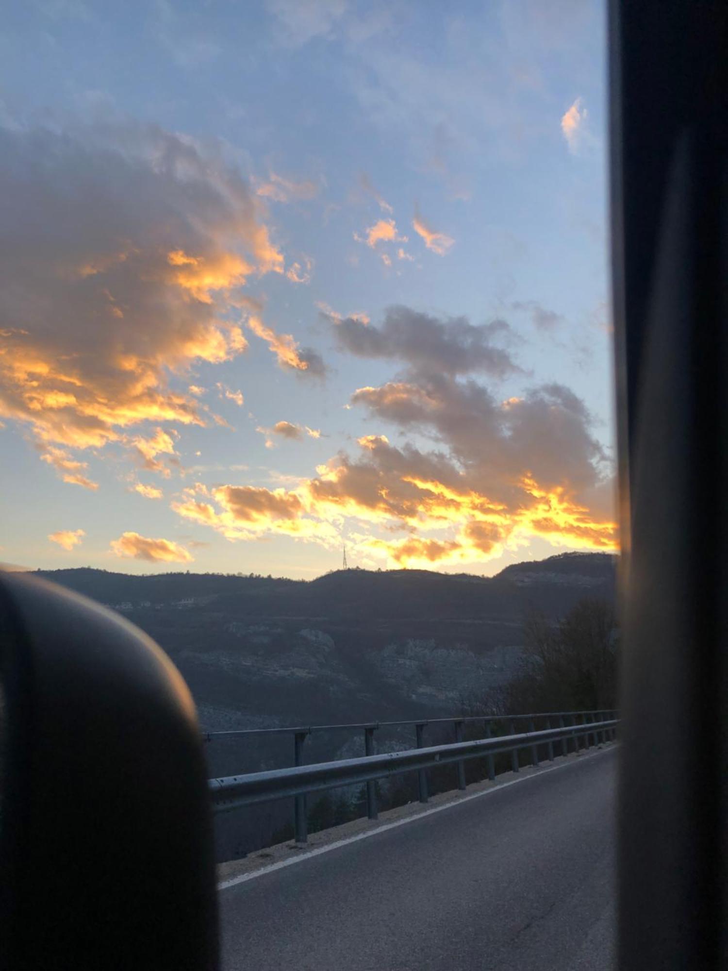 B&B Haus Senter Trambileno Bagian luar foto